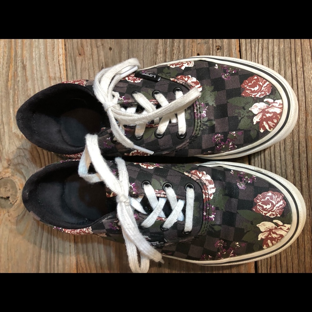 VANS Size 2.5 Flowers and Checks